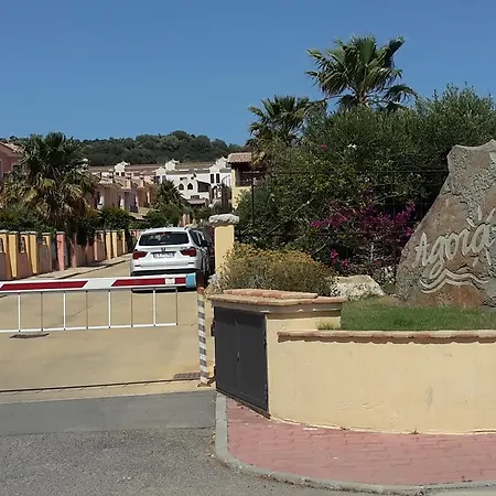 לינה וארוחת בוקר Acquachiara 3*